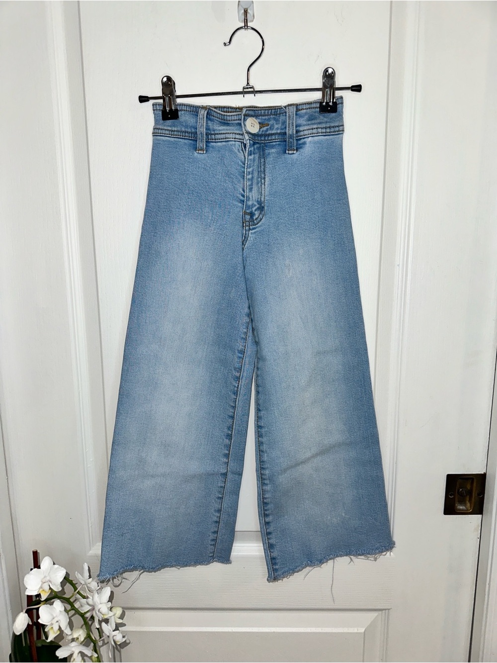 Zara Light Wash Wide-Leg Frayed Hem Jeans (6Y)